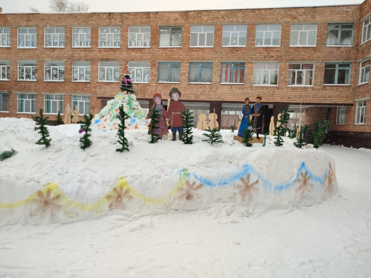 Зимняя сказка двора.